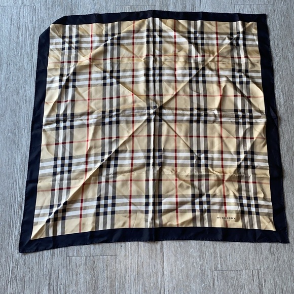 Authentic Burberry Nova Check silk scarf - Picture 1 of 10